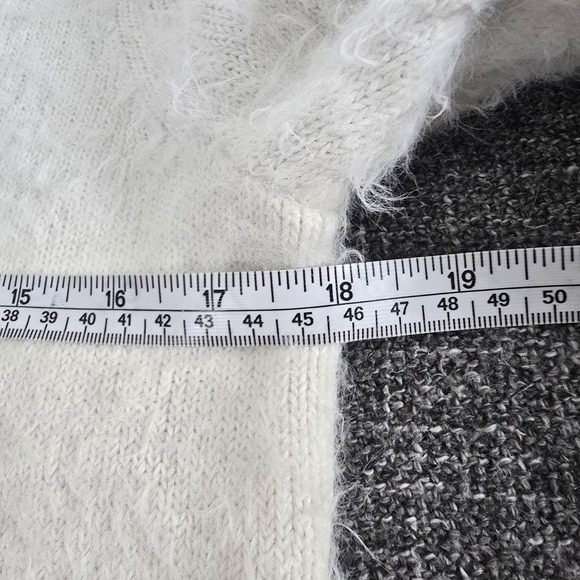 LOFT Fuzzy Mock Neck Long Sleeve Sweater White XXS Preppy Minimalist - Picture 7 of 8
